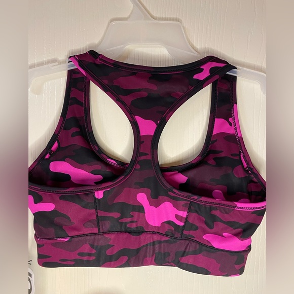 Women’s Camo Sports Bra Medium - Picture 3 of 7